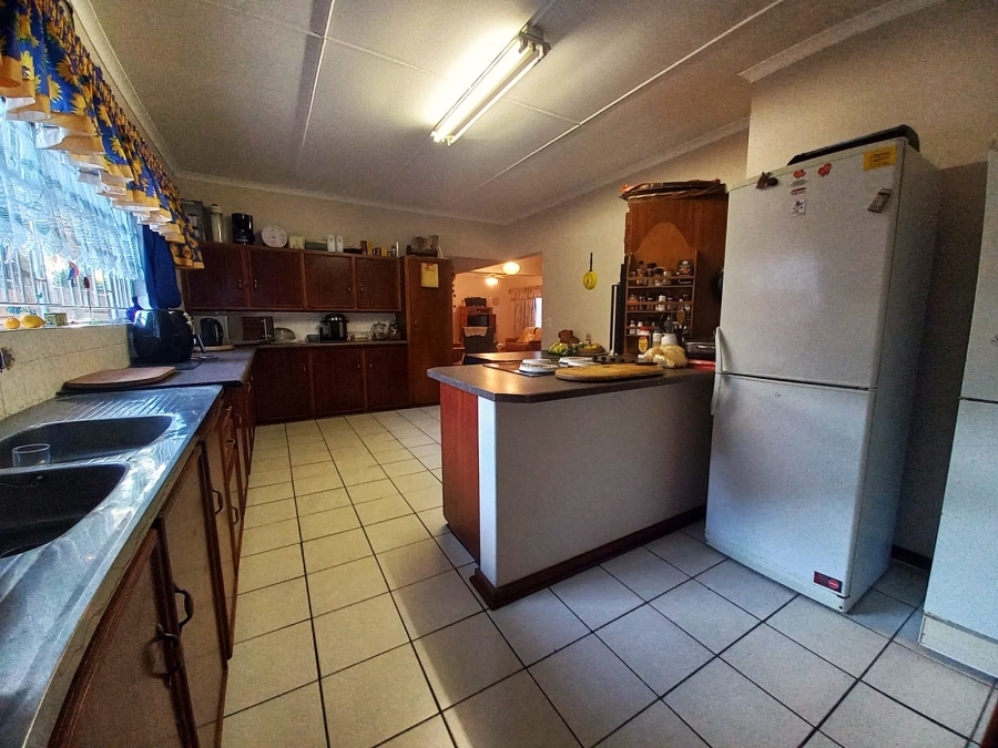 4 Bedroom Property for Sale in Potchefstroom North West